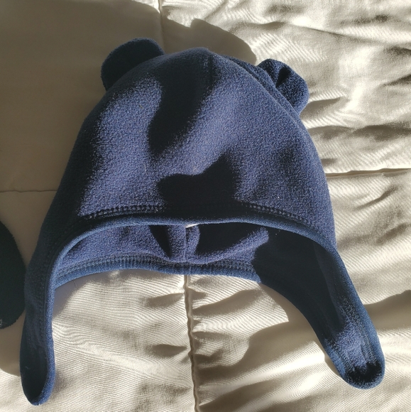2  fleeced winter hats 0-6 M and 12M - Picture 2 of 5